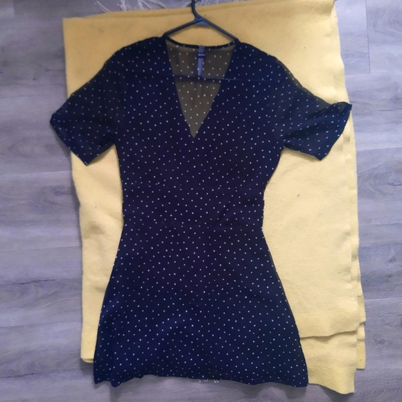 Black dress 🖤 white pokadot 🤍 - Picture 10 of 16